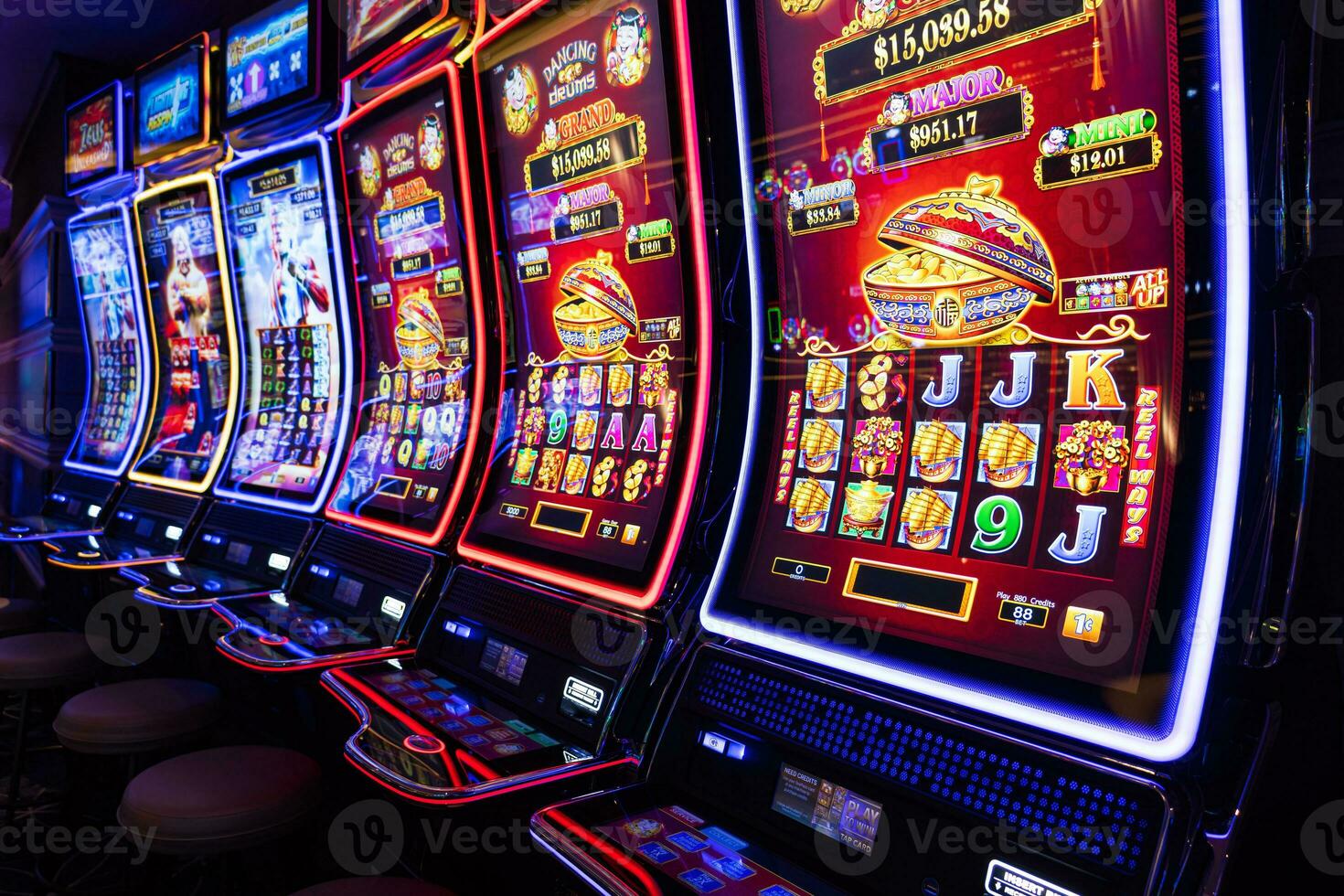 The Most Popular Situs Slot Features: From Free Spins to Bonus Rounds